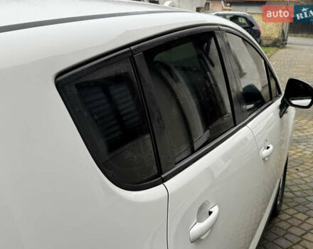 Білий Пежо 3008, об'ємом двигуна 1.6 л та пробігом 205 тис. км за 6750 $, фото 50 на Automoto.ua