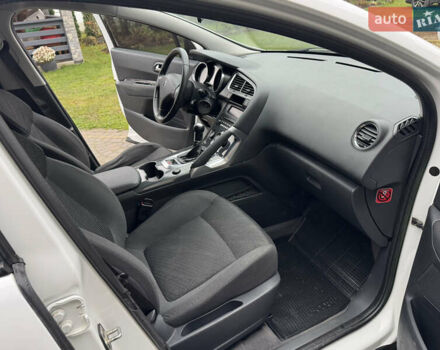 Білий Пежо 3008, об'ємом двигуна 1.6 л та пробігом 205 тис. км за 6750 $, фото 20 на Automoto.ua