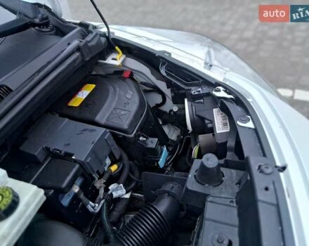 Білий Пежо 3008, об'ємом двигуна 1.6 л та пробігом 262 тис. км за 8299 $, фото 7 на Automoto.ua