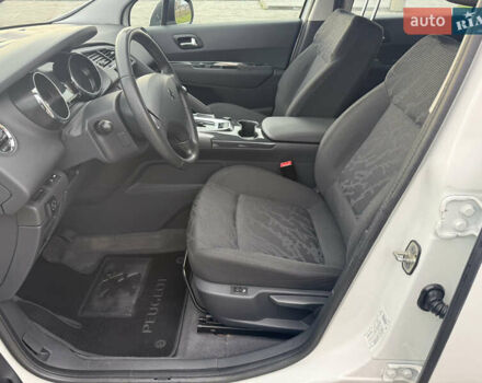 Білий Пежо 3008, об'ємом двигуна 1.6 л та пробігом 158 тис. км за 8350 $, фото 13 на Automoto.ua