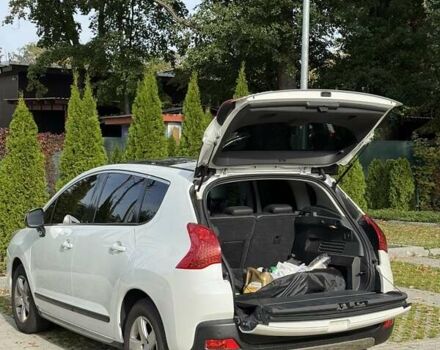 Білий Пежо 3008, об'ємом двигуна 1.56 л та пробігом 177 тис. км за 9800 $, фото 9 на Automoto.ua