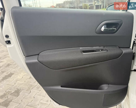 Білий Пежо 3008, об'ємом двигуна 1.6 л та пробігом 158 тис. км за 8350 $, фото 16 на Automoto.ua