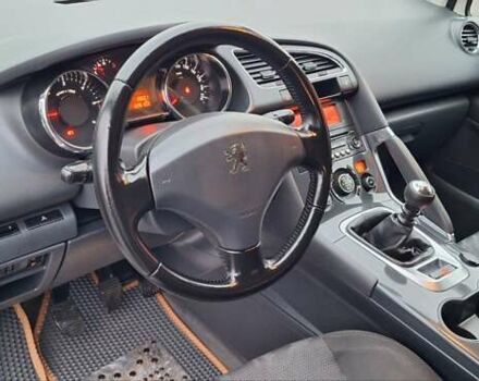 Белый Пежо 3008, объемом двигателя 1.6 л и пробегом 226 тыс. км за 8999 $, фото 46 на Automoto.ua