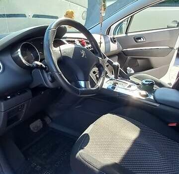 Белый Пежо 3008, объемом двигателя 1.56 л и пробегом 212 тыс. км за 10300 $, фото 20 на Automoto.ua