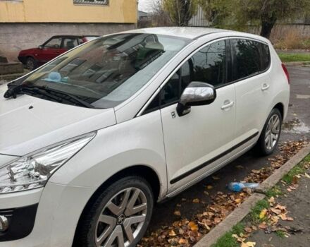 Белый Пежо 3008, объемом двигателя 2 л и пробегом 300 тыс. км за 9400 $, фото 1 на Automoto.ua