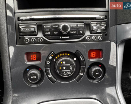 Белый Пежо 3008, объемом двигателя 1.6 л и пробегом 296 тыс. км за 7600 $, фото 33 на Automoto.ua