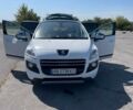 Белый Пежо 3008, объемом двигателя 2 л и пробегом 221 тыс. км за 11500 $, фото 4 на Automoto.ua