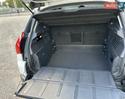 Белый Пежо 3008, объемом двигателя 1.6 л и пробегом 93 тыс. км за 12000 $, фото 17 на Automoto.ua