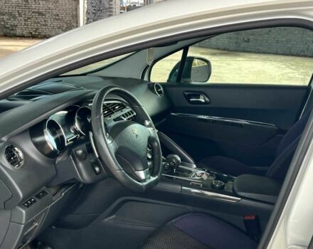 Білий Пежо 3008, об'ємом двигуна 2 л та пробігом 204 тис. км за 9899 $, фото 7 на Automoto.ua