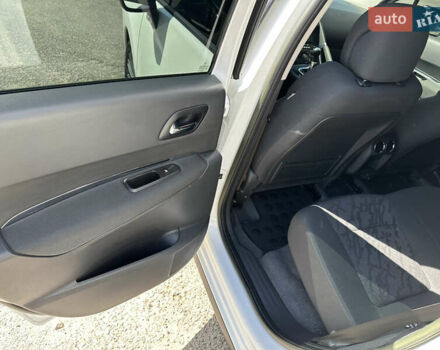 Белый Пежо 3008, объемом двигателя 1.6 л и пробегом 93 тыс. км за 12000 $, фото 10 на Automoto.ua