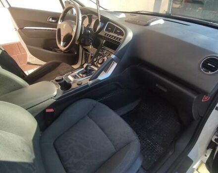 Белый Пежо 3008, объемом двигателя 2 л и пробегом 250 тыс. км за 10500 $, фото 15 на Automoto.ua