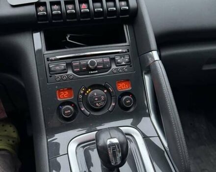 Белый Пежо 3008, объемом двигателя 2 л и пробегом 223 тыс. км за 12700 $, фото 21 на Automoto.ua