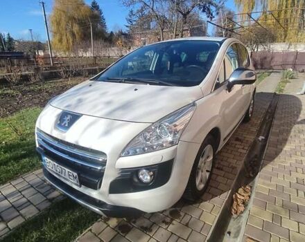 Белый Пежо 3008, объемом двигателя 2 л и пробегом 250 тыс. км за 10500 $, фото 5 на Automoto.ua