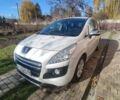 Белый Пежо 3008, объемом двигателя 2 л и пробегом 250 тыс. км за 10500 $, фото 5 на Automoto.ua