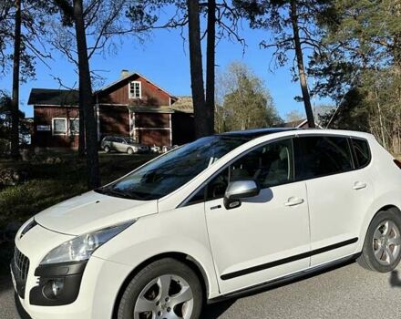 Белый Пежо 3008, объемом двигателя 1.6 л и пробегом 214 тыс. км за 9000 $, фото 3 на Automoto.ua