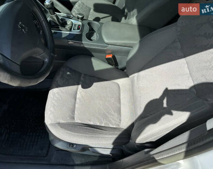 Белый Пежо 3008, объемом двигателя 1.6 л и пробегом 93 тыс. км за 12000 $, фото 12 на Automoto.ua