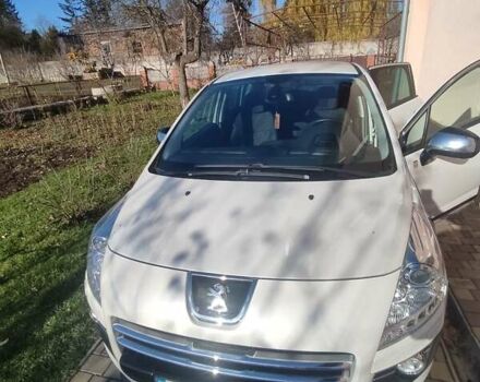 Белый Пежо 3008, объемом двигателя 2 л и пробегом 250 тыс. км за 10500 $, фото 13 на Automoto.ua