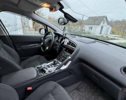 Белый Пежо 3008, объемом двигателя 2 л и пробегом 223 тыс. км за 12700 $, фото 18 на Automoto.ua