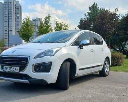 Белый Пежо 3008, объемом двигателя 2 л и пробегом 210 тыс. км за 11000 $, фото 3 на Automoto.ua