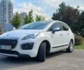Белый Пежо 3008, объемом двигателя 2 л и пробегом 210 тыс. км за 11000 $, фото 3 на Automoto.ua