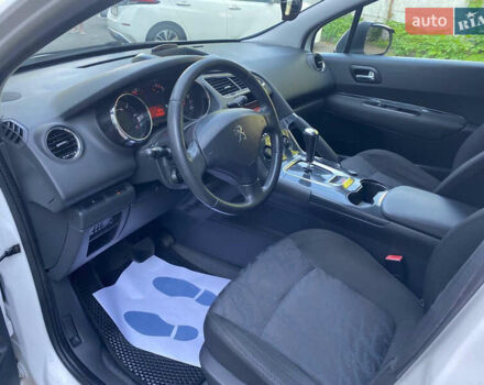 Пежо 3008 2014 в Ровно на Automoto.ua Белый Пежо 3008, объемом двигателя 1.56 л и пробегом 215 тыс. км за 10450 $, фото 3 на Automoto.ua