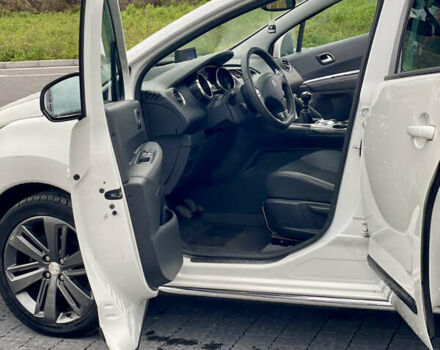 Белый Пежо 3008, объемом двигателя 1.6 л и пробегом 176 тыс. км за 11300 $, фото 12 на Automoto.ua