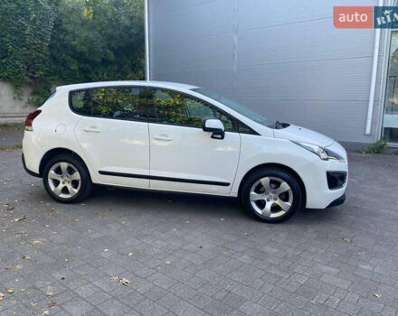 Пежо 3008 2014 в Ровно на Automoto.ua Белый Пежо 3008, объемом двигателя 1.56 л и пробегом 215 тыс. км за 10450 $, фото 2 на Automoto.ua