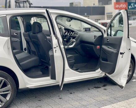 Белый Пежо 3008, объемом двигателя 1.6 л и пробегом 176 тыс. км за 11300 $, фото 13 на Automoto.ua