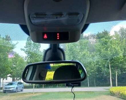 Белый Пежо 3008, объемом двигателя 2 л и пробегом 210 тыс. км за 11000 $, фото 9 на Automoto.ua