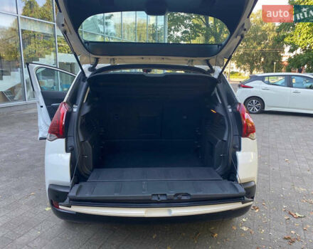 Пежо 3008 2014 в Ровно на Automoto.ua Белый Пежо 3008, объемом двигателя 1.56 л и пробегом 215 тыс. км за 10450 $, фото 10 на Automoto.ua