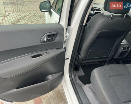 Белый Пежо 3008, объемом двигателя 1.56 л и пробегом 164 тыс. км за 9700 $, фото 19 на Automoto.ua