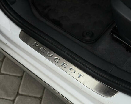 Белый Пежо 3008, объемом двигателя 1.6 л и пробегом 238 тыс. км за 12399 $, фото 48 на Automoto.ua