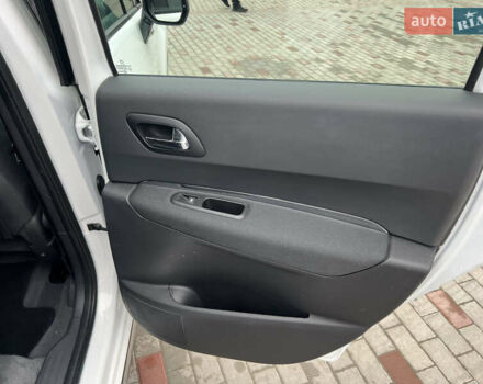 Белый Пежо 3008, объемом двигателя 1.56 л и пробегом 164 тыс. км за 9700 $, фото 22 на Automoto.ua