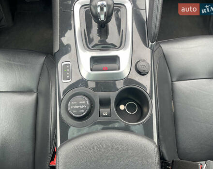 Белый Пежо 3008, объемом двигателя 2 л и пробегом 141 тыс. км за 13600 $, фото 12 на Automoto.ua