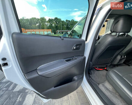 Белый Пежо 3008, объемом двигателя 2 л и пробегом 141 тыс. км за 13600 $, фото 24 на Automoto.ua