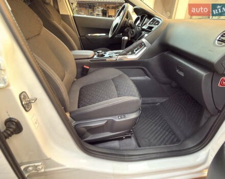 Пежо 3008 2015 у Івано-Франківську на Automoto.ua Білий Пежо 3008, об'ємом двигуна 1.6 л та пробігом 64 тис. км за 13900 $, фото 51 на Automoto.ua