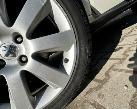 Белый Пежо 3008, объемом двигателя 1.56 л и пробегом 204 тыс. км за 10700 $, фото 38 на Automoto.ua