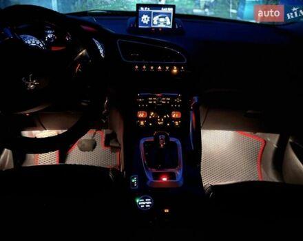 Белый Пежо 3008, объемом двигателя 2 л и пробегом 224 тыс. км за 14000 $, фото 16 на Automoto.ua