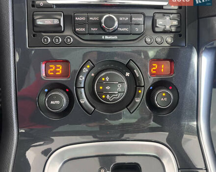 Белый Пежо 3008, объемом двигателя 1.6 л и пробегом 179 тыс. км за 13850 $, фото 16 на Automoto.ua