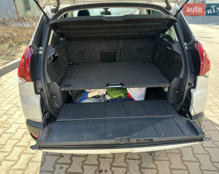 Белый Пежо 3008, объемом двигателя 1.56 л и пробегом 204 тыс. км за 10700 $, фото 9 на Automoto.ua