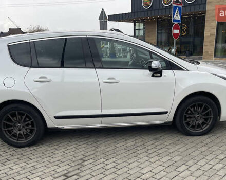 Белый Пежо 3008, объемом двигателя 2 л и пробегом 141 тыс. км за 13600 $, фото 5 на Automoto.ua