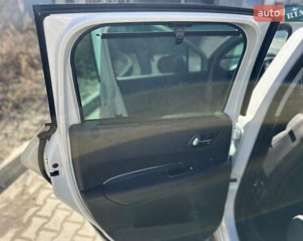 Белый Пежо 3008, объемом двигателя 1.56 л и пробегом 204 тыс. км за 10700 $, фото 18 на Automoto.ua