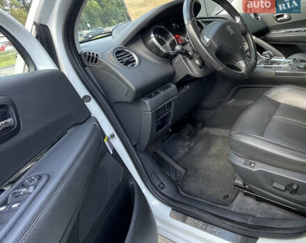 Белый Пежо 3008, объемом двигателя 2 л и пробегом 141 тыс. км за 13600 $, фото 21 на Automoto.ua