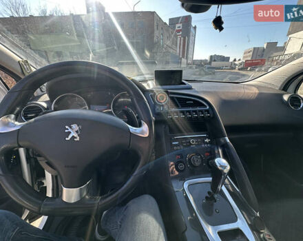 Белый Пежо 3008, объемом двигателя 1.56 л и пробегом 204 тыс. км за 10700 $, фото 28 на Automoto.ua