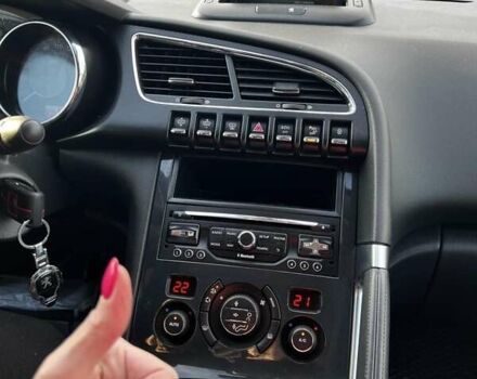 Белый Пежо 3008, объемом двигателя 2 л и пробегом 224 тыс. км за 14000 $, фото 15 на Automoto.ua