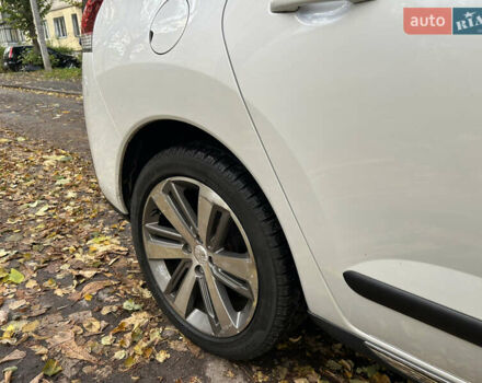 Белый Пежо 3008, объемом двигателя 1.56 л и пробегом 217 тыс. км за 12999 $, фото 13 на Automoto.ua