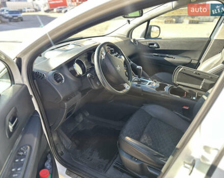 Белый Пежо 3008, объемом двигателя 1.56 л и пробегом 204 тыс. км за 10700 $, фото 22 на Automoto.ua