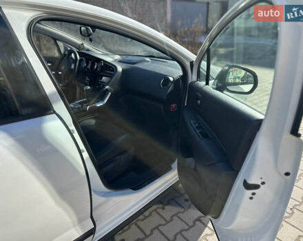 Белый Пежо 3008, объемом двигателя 1.56 л и пробегом 204 тыс. км за 10700 $, фото 21 на Automoto.ua