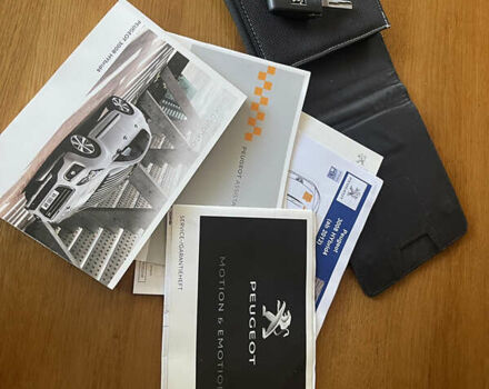 Белый Пежо 3008, объемом двигателя 2 л и пробегом 141 тыс. км за 13600 $, фото 72 на Automoto.ua