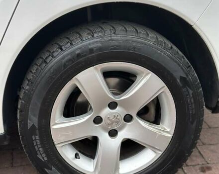 Белый Пежо 3008, объемом двигателя 1.6 л и пробегом 185 тыс. км за 12350 $, фото 18 на Automoto.ua